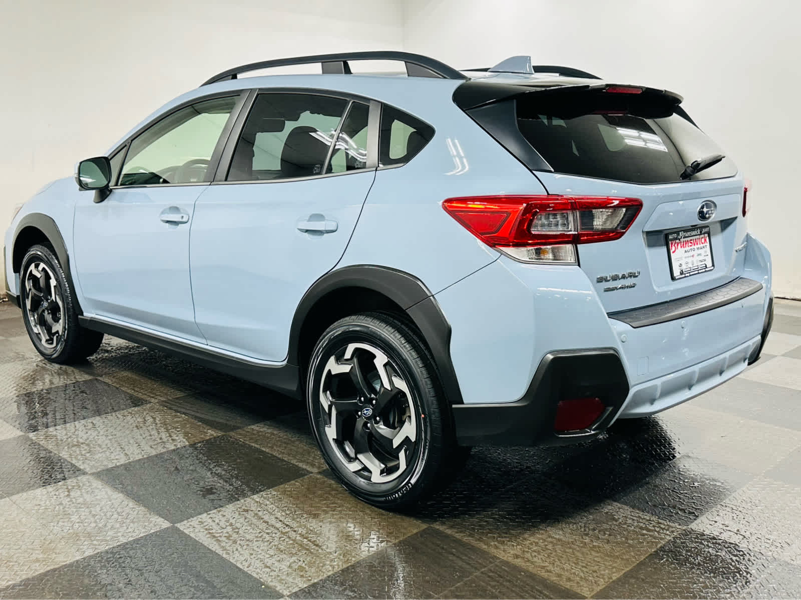 2023 Subaru Crosstrek Limited photo 2