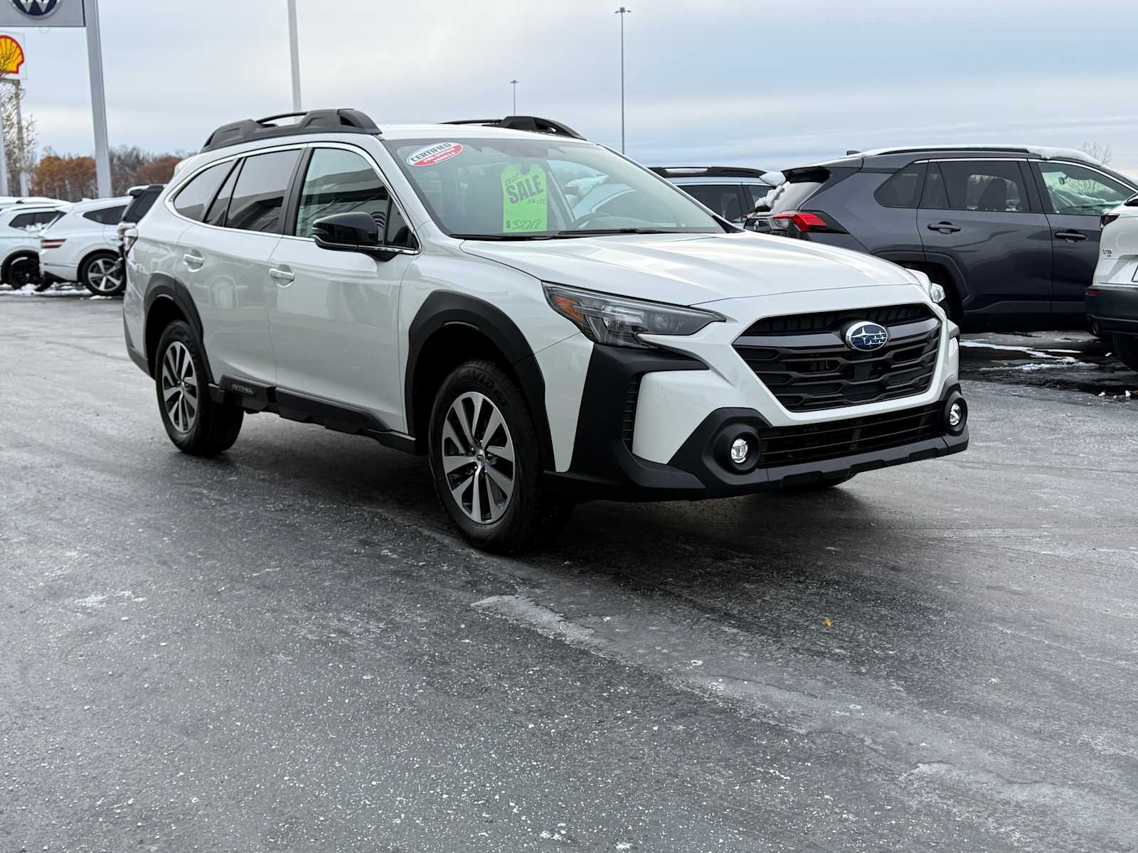 2025 Subaru Outback Premium photo 2