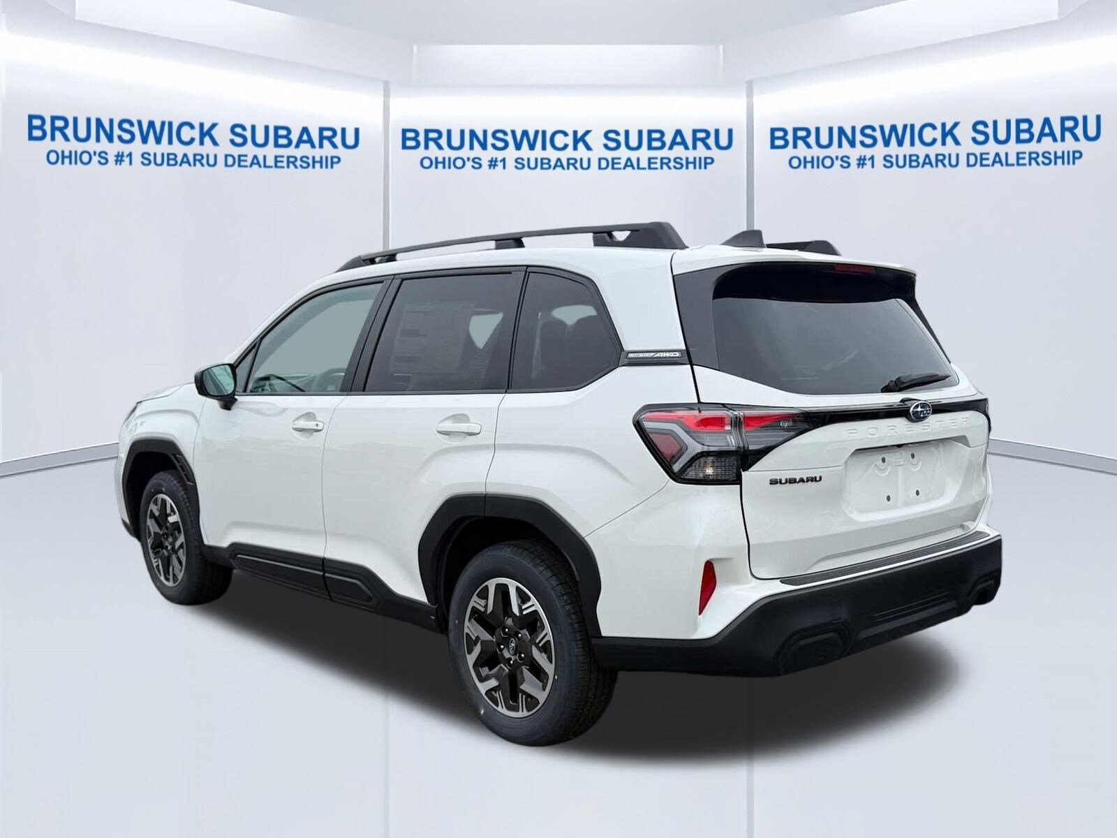 2026 Subaru Forester Premium photo 3