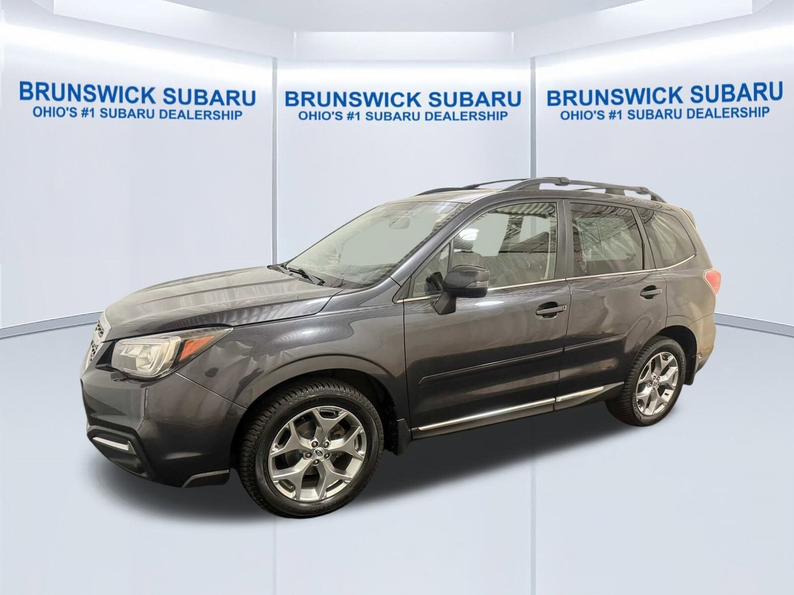 2018 Subaru Forester Touring photo 2