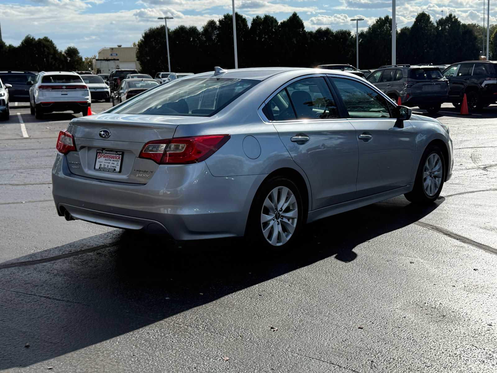 2017 Subaru Legacy Premium photo 2