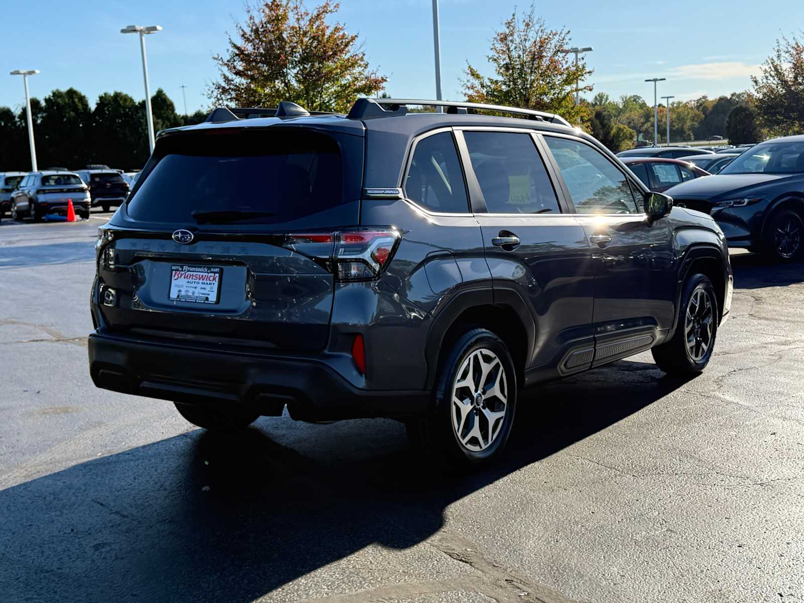 2025 Subaru Forester Premium Base photo 3