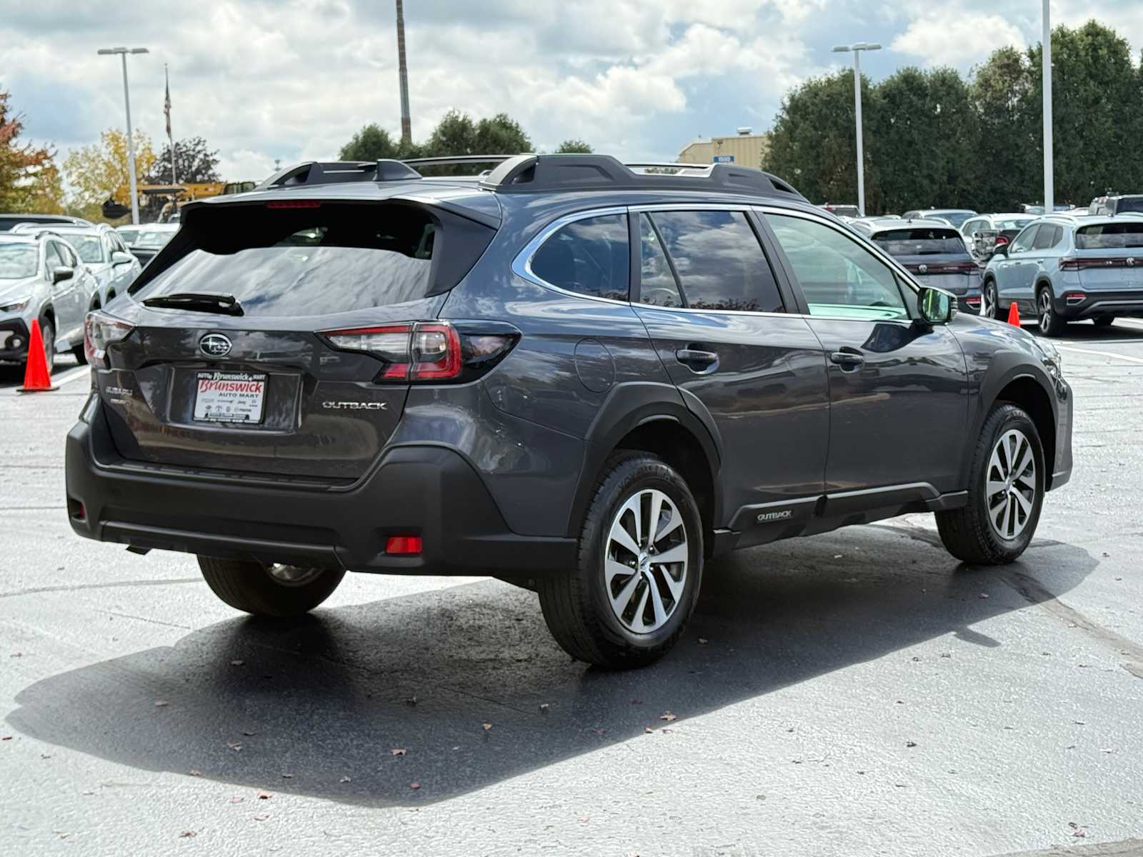 2025 Subaru Outback Premium photo 4