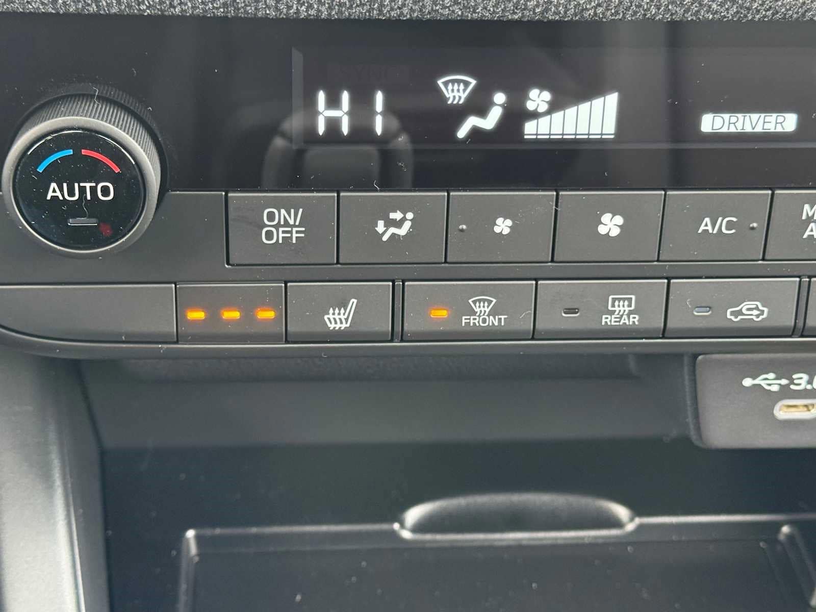 2026 Subaru Outback Limited - Photo 14