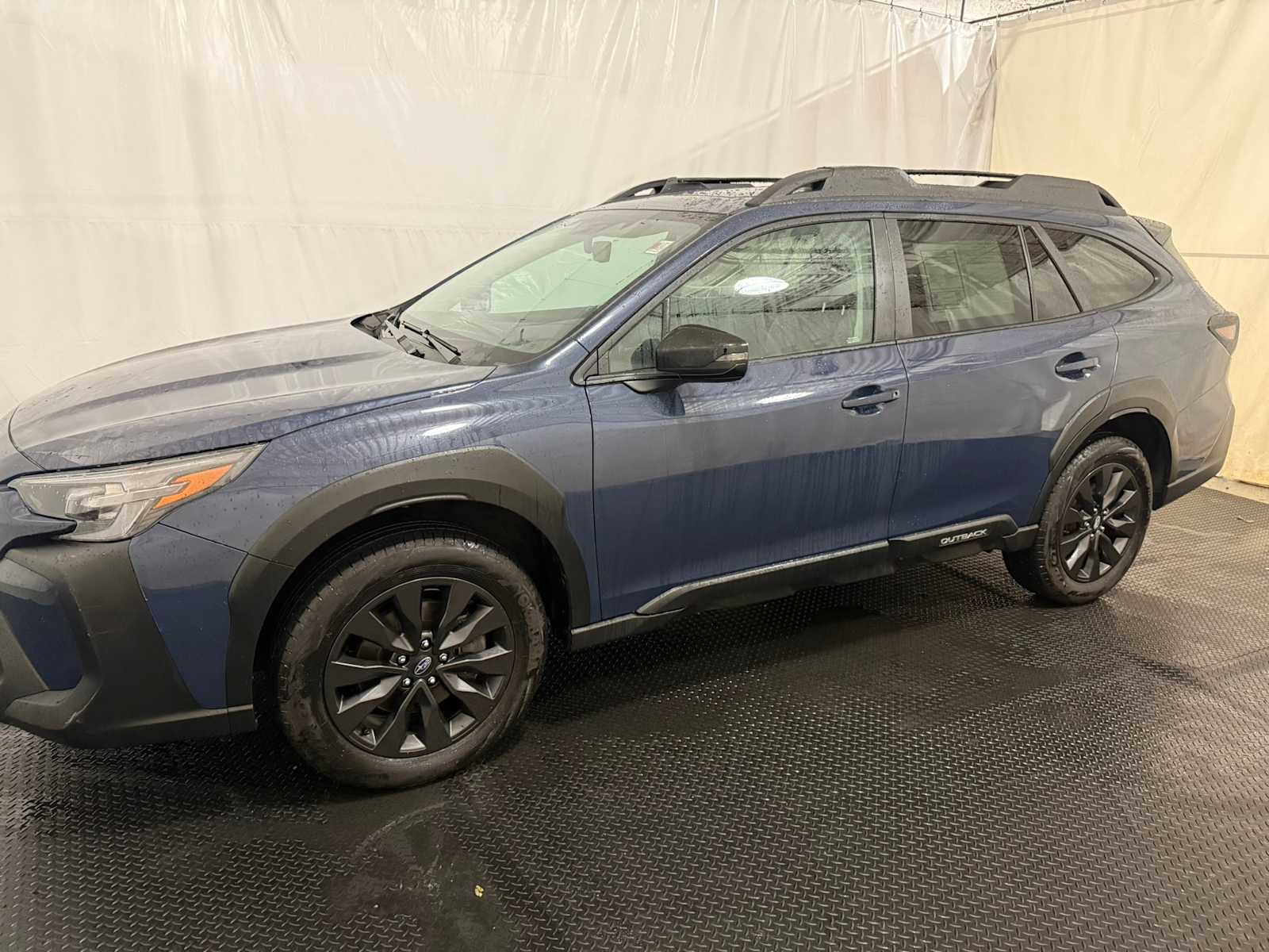 2024 Subaru Outback Onyx Edition photo 2