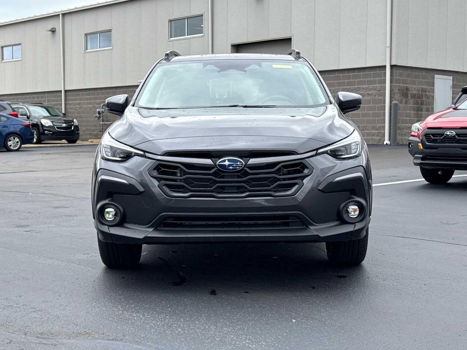 View vehicle photo 2