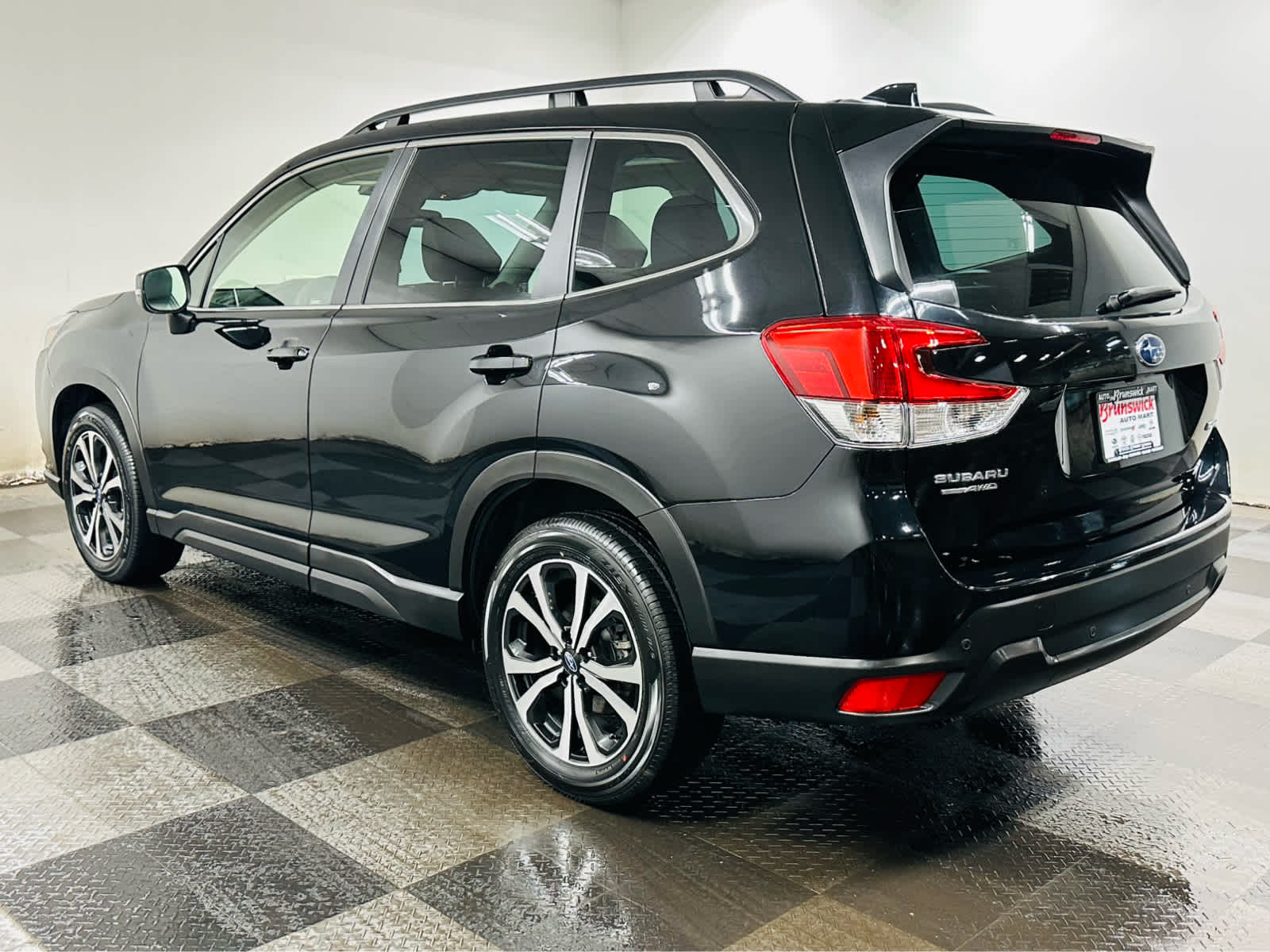 2023 Subaru Forester Limited photo 4