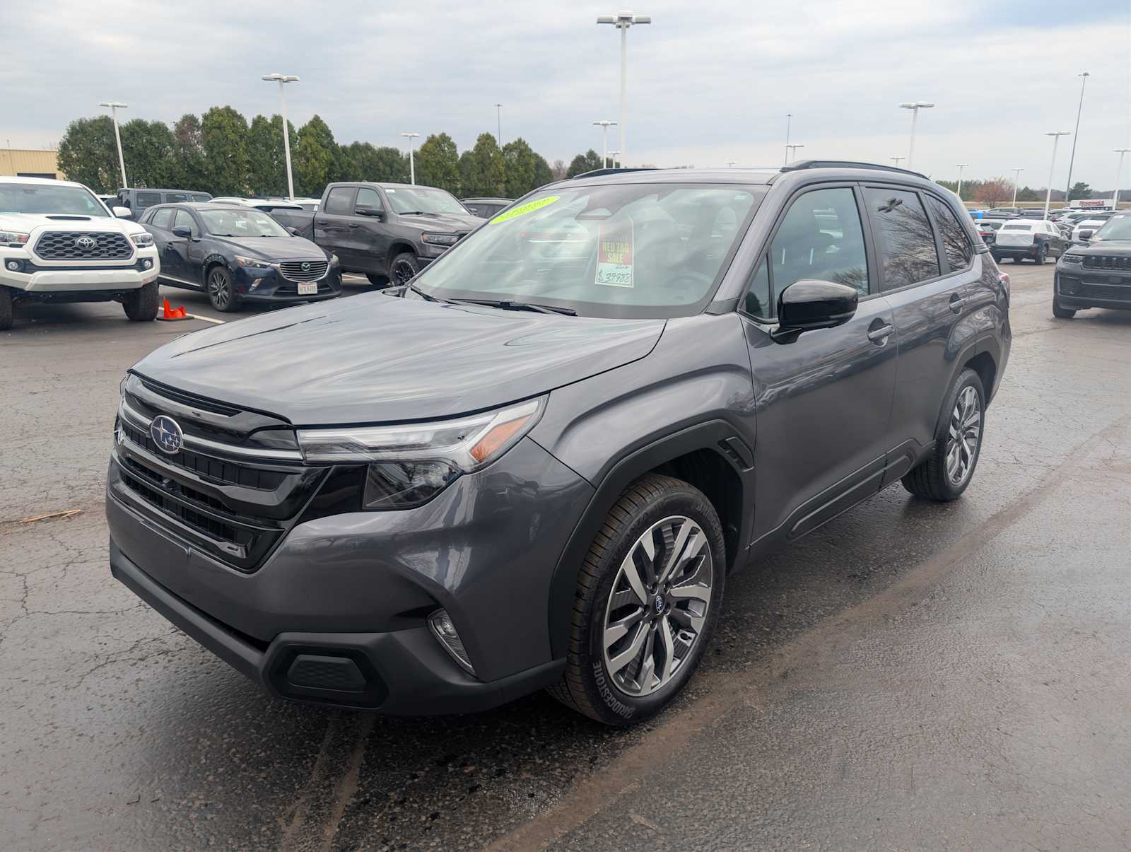 View vehicle photo 3