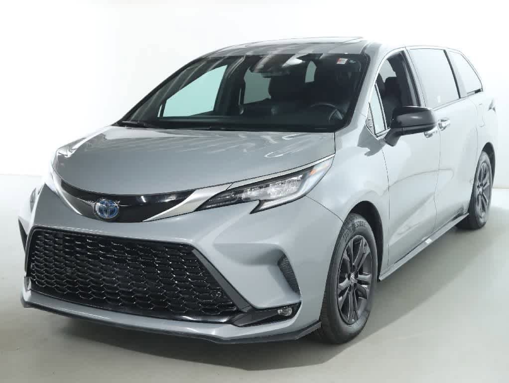 2024 Toyota Sienna XSE 7-Passenger AWD