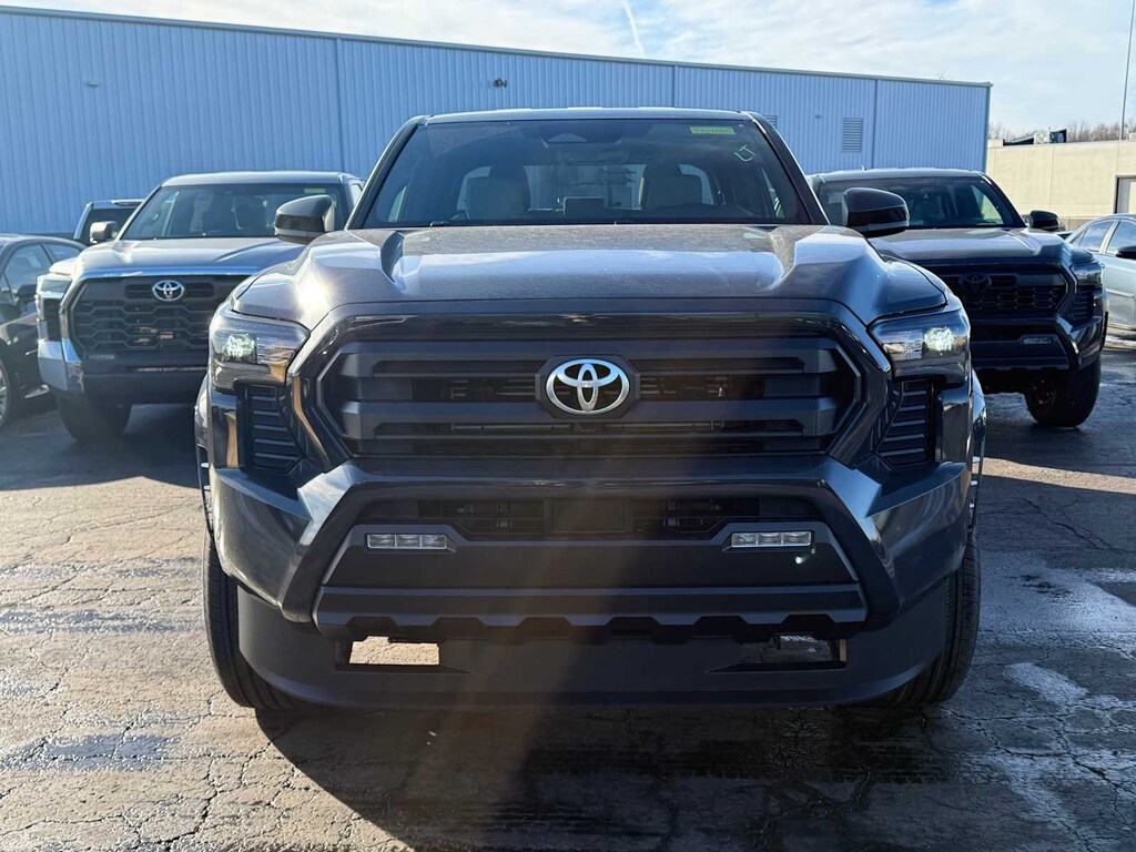 New 2025 Toyota Tacoma SR5 Truck Double Cab