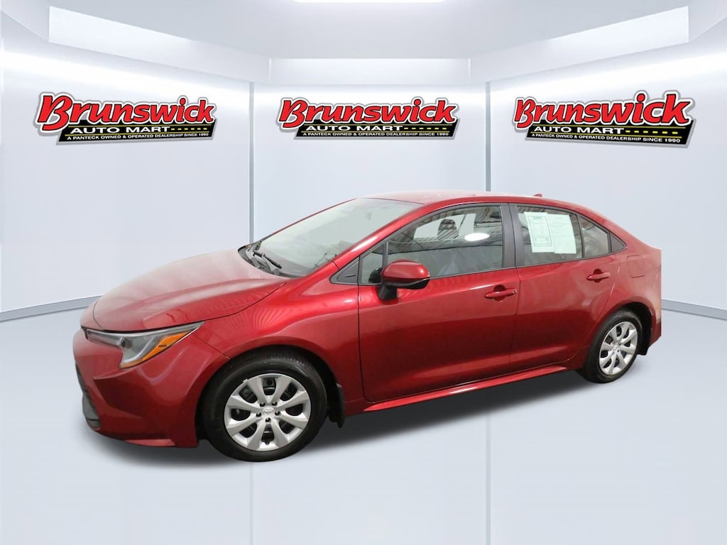 Used 2025 Toyota Corolla LE Sedan