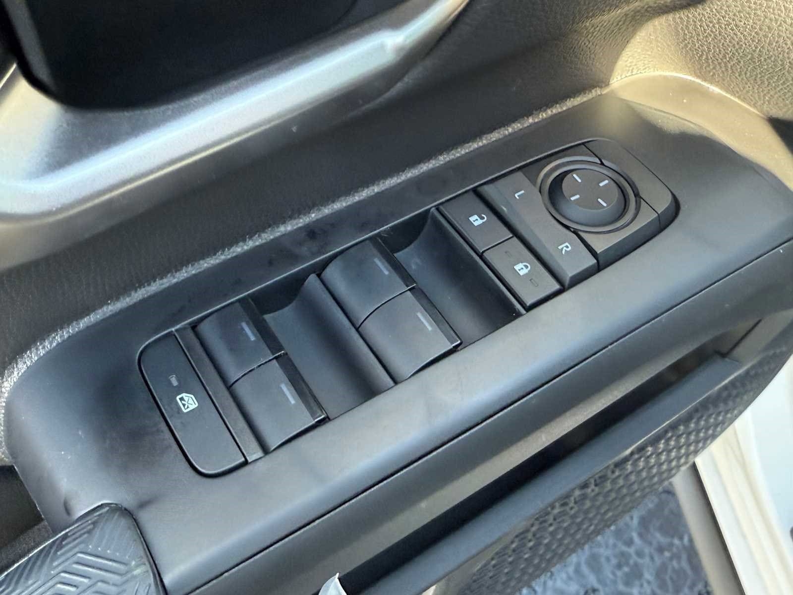 2025 Toyota Tacoma TRD Off Road - Photo 7