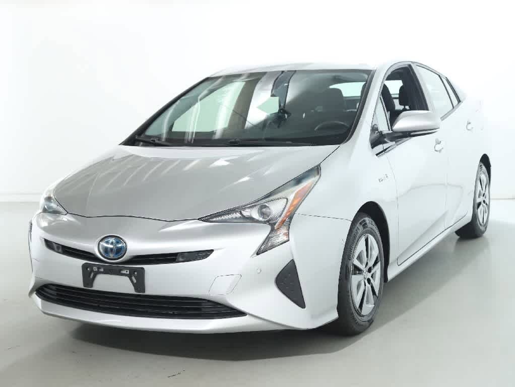 2018 Toyota Prius Two photo 3