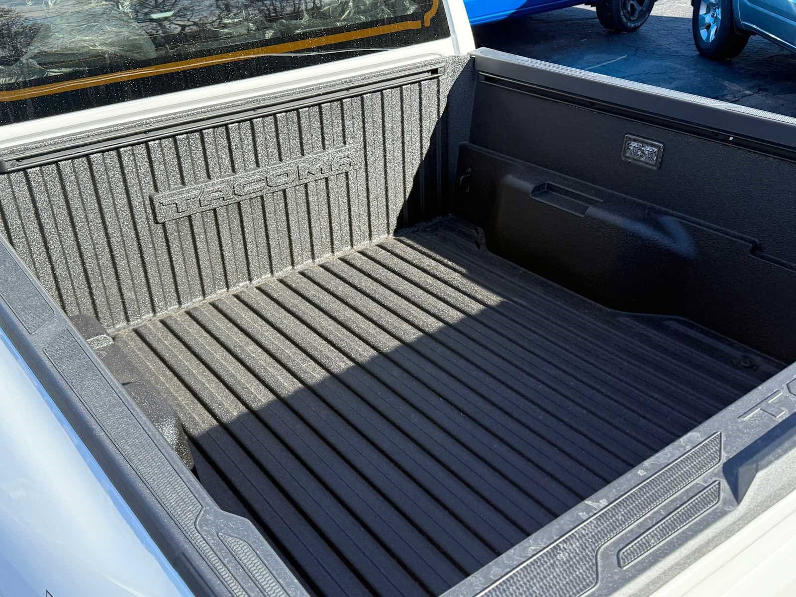 2025 Toyota Tacoma TRD Off Road - Photo 6