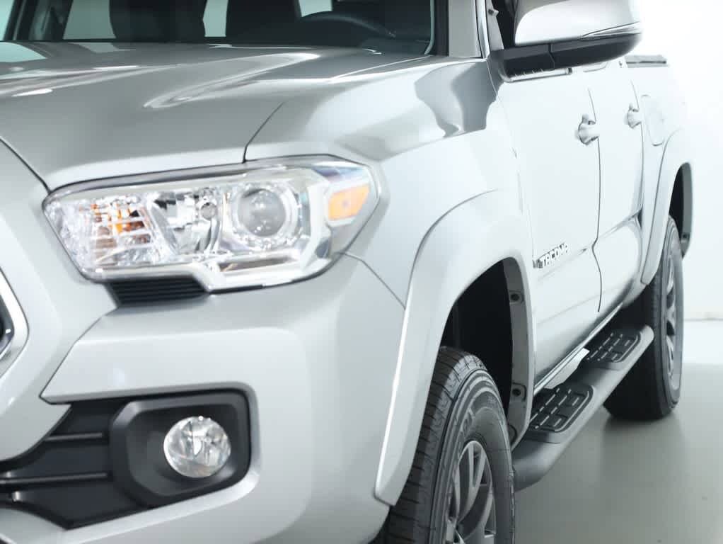 2023 Toyota Tacoma SR5 V6 photo 4
