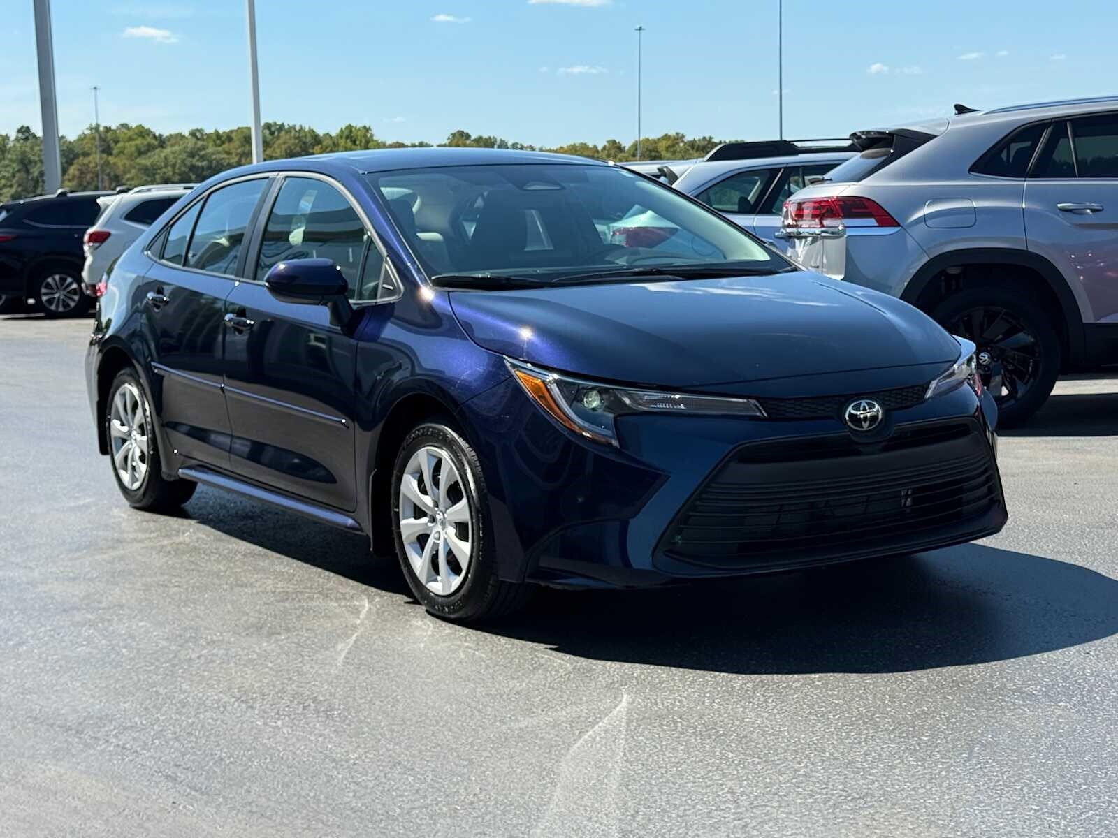 2024 Toyota Corolla LE photo 3