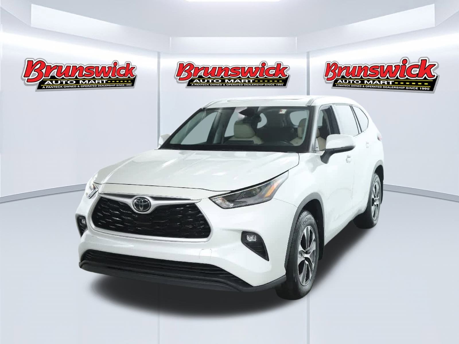 2022 Toyota Highlander SUV 