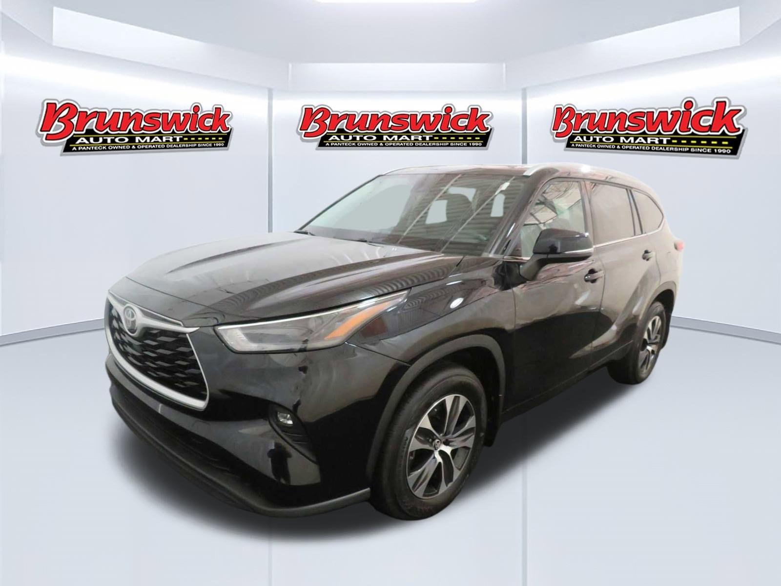 2022 Toyota Highlander SUV 