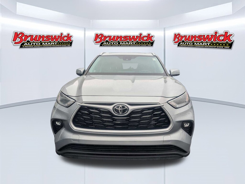 Used 2023 Toyota Highlander XLE SUV