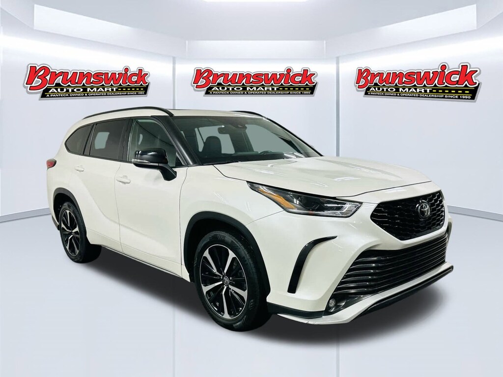 Used 2021 Toyota Highlander XSE SUV