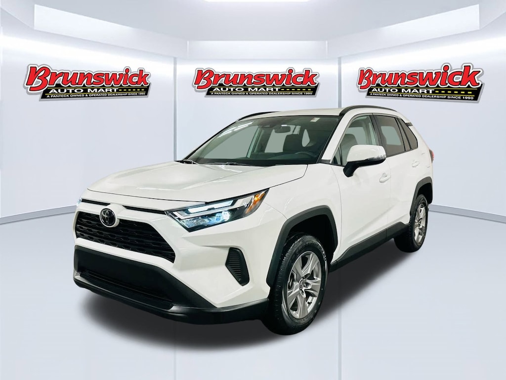 Used 2022 Toyota RAV4 XLE SUV