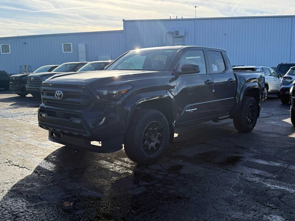 New 2025 Toyota Tacoma SR5 Truck Double Cab