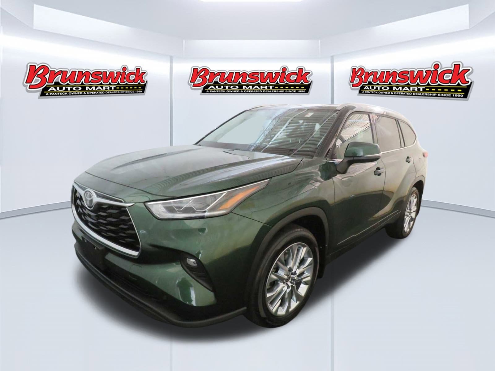 2023 Toyota Highlander SUV 