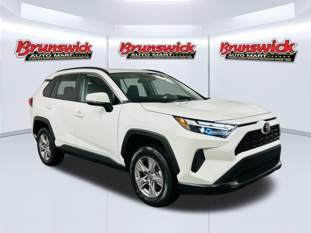 Used 2022 Toyota RAV4 XLE SUV