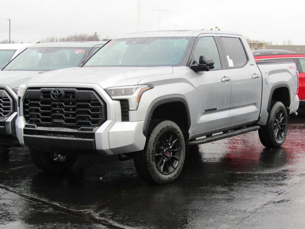 New 2024 Toyota Tundra Limited For Sale in Brunswick OH Serving