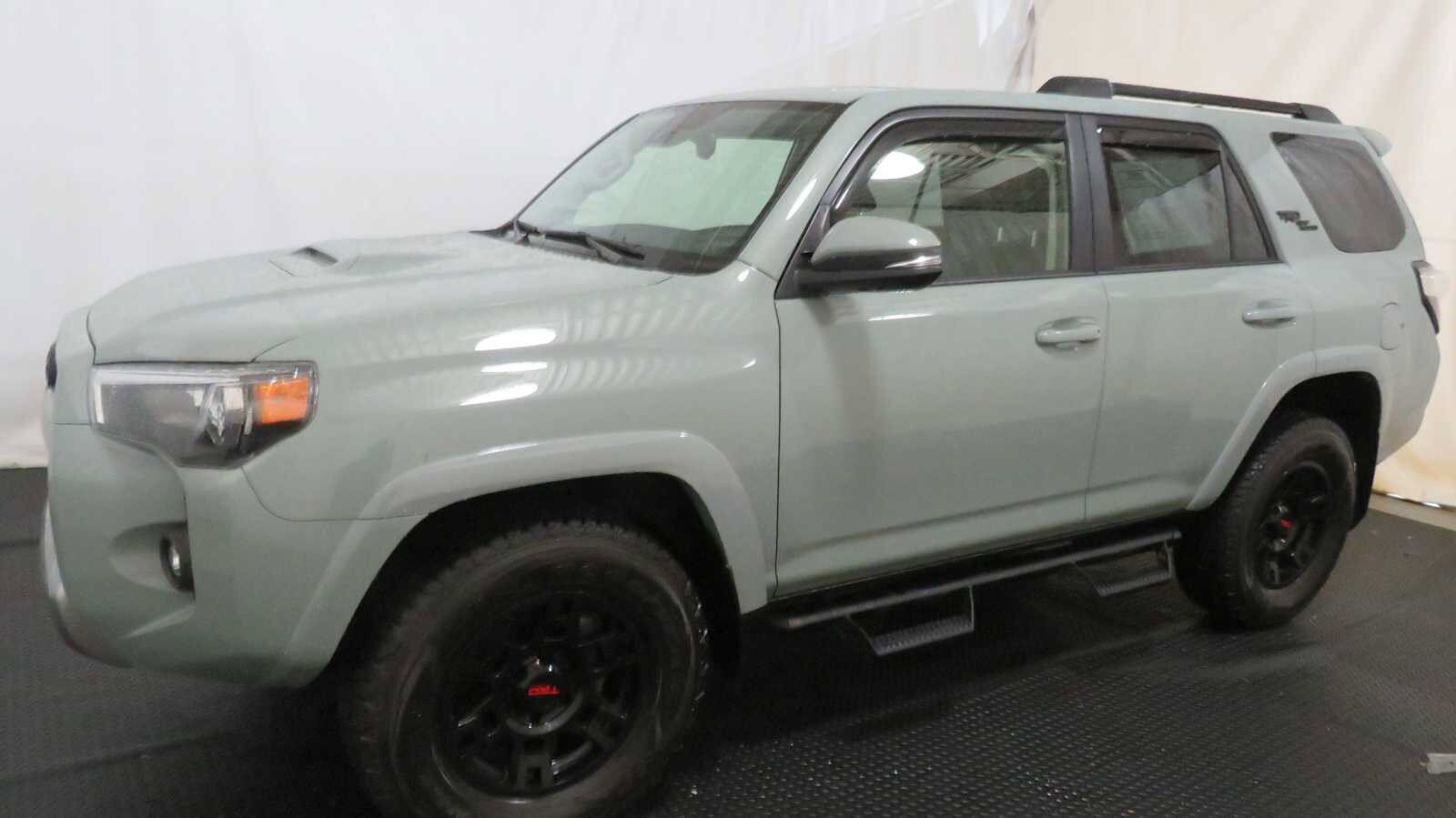 2023 Toyota 4Runner TRD Premium photo 2