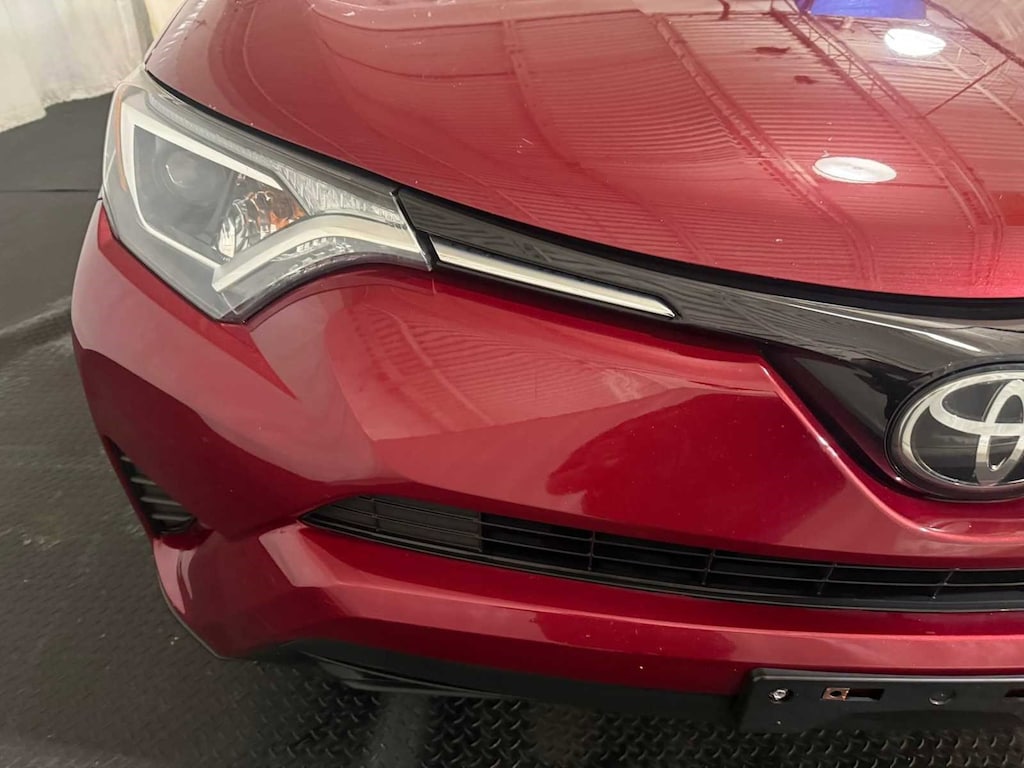 Used 2018 Toyota RAV4 LE SUV