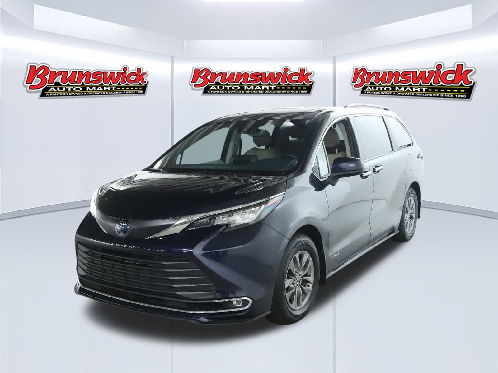 2021 Toyota Sienna Van 