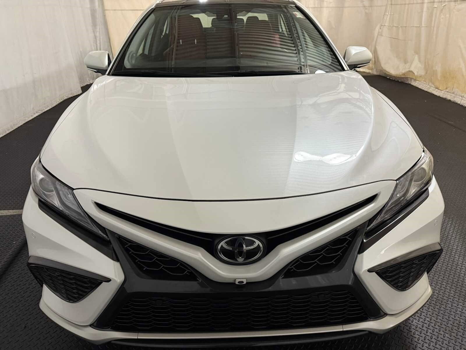 2023 Toyota Camry XSE photo 3