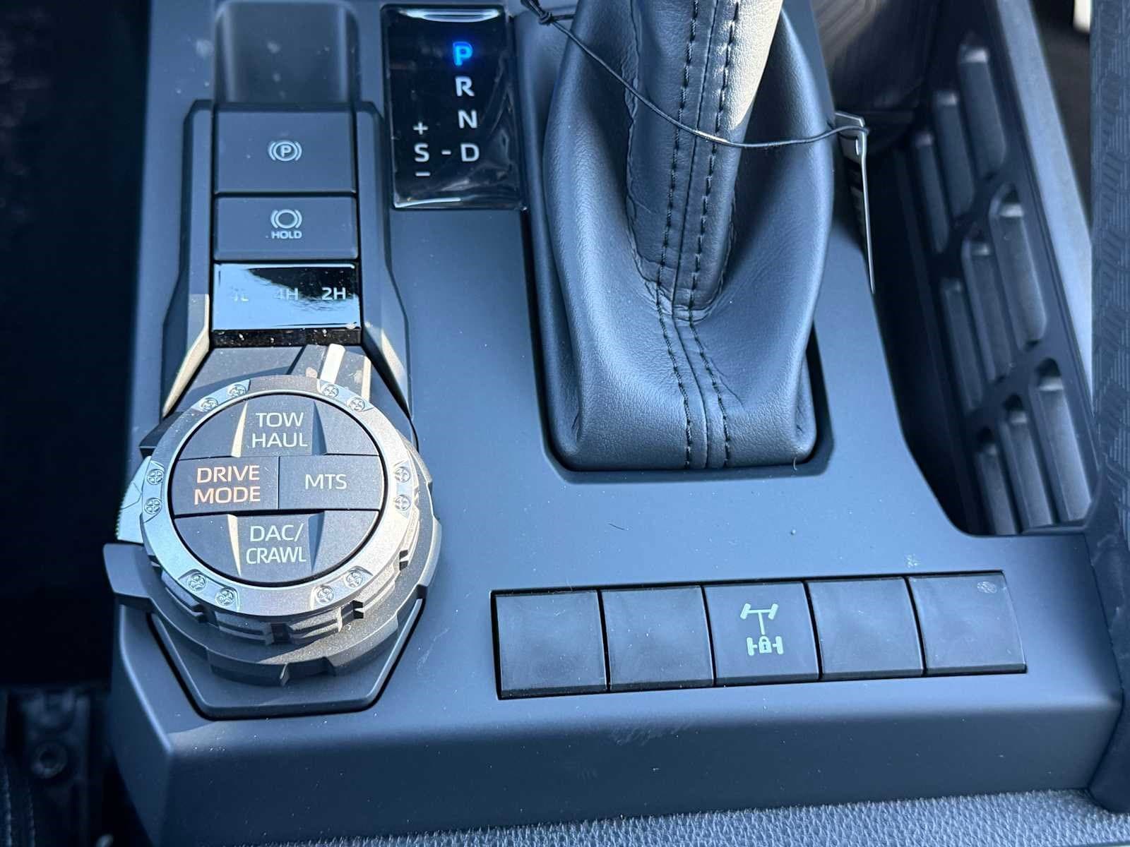2025 Toyota Tacoma TRD Off Road - Photo 19