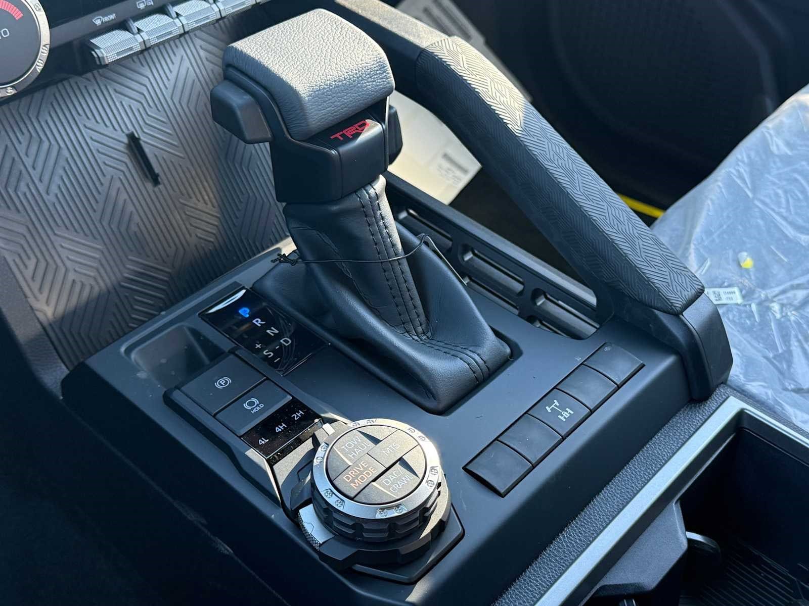 2025 Toyota Tacoma TRD Off Road - Photo 18