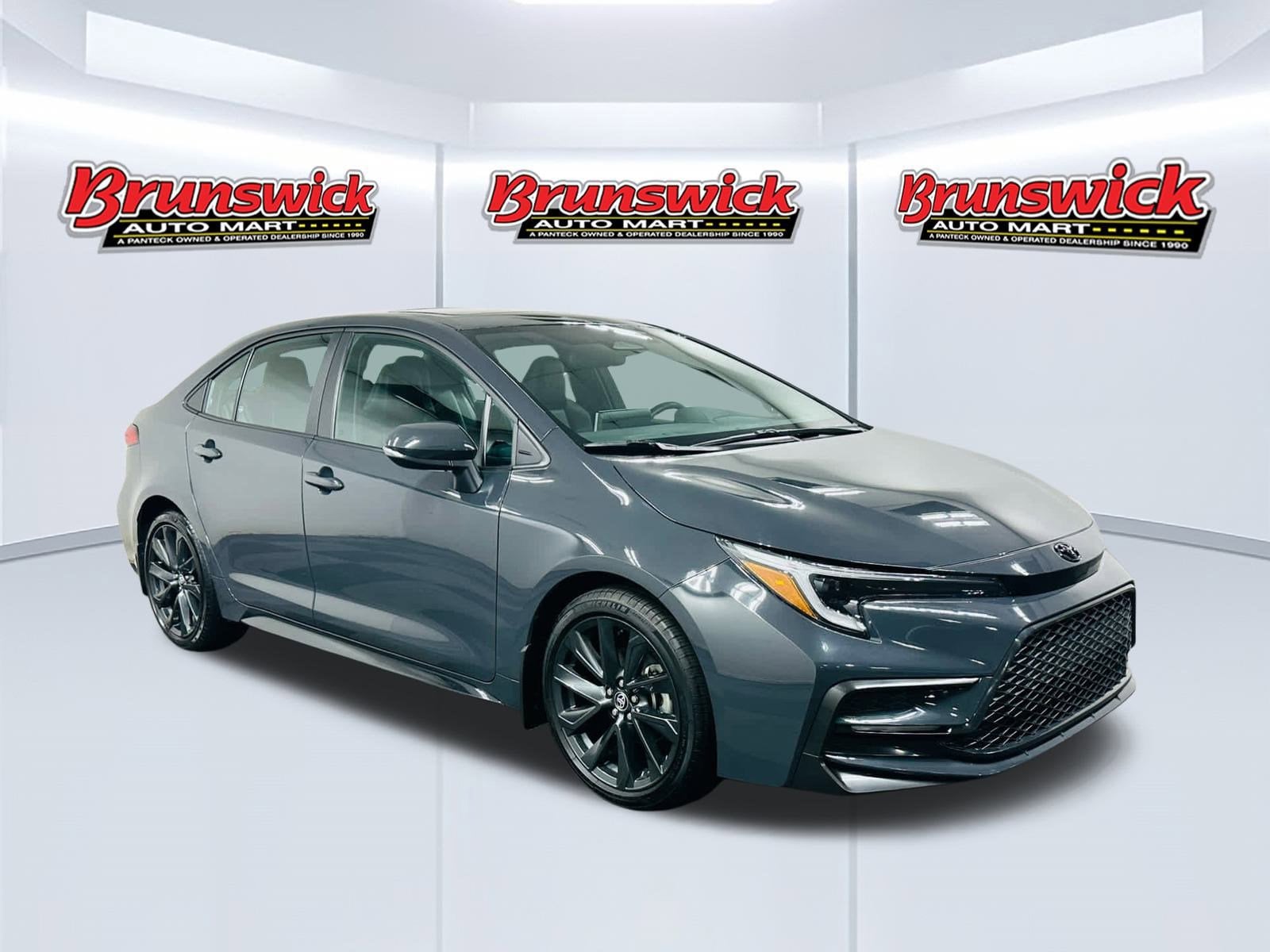 Underground 2024 Toyota Corolla XSE FWD Sedan Front-Wheel Drive Continuously Variable Transmission