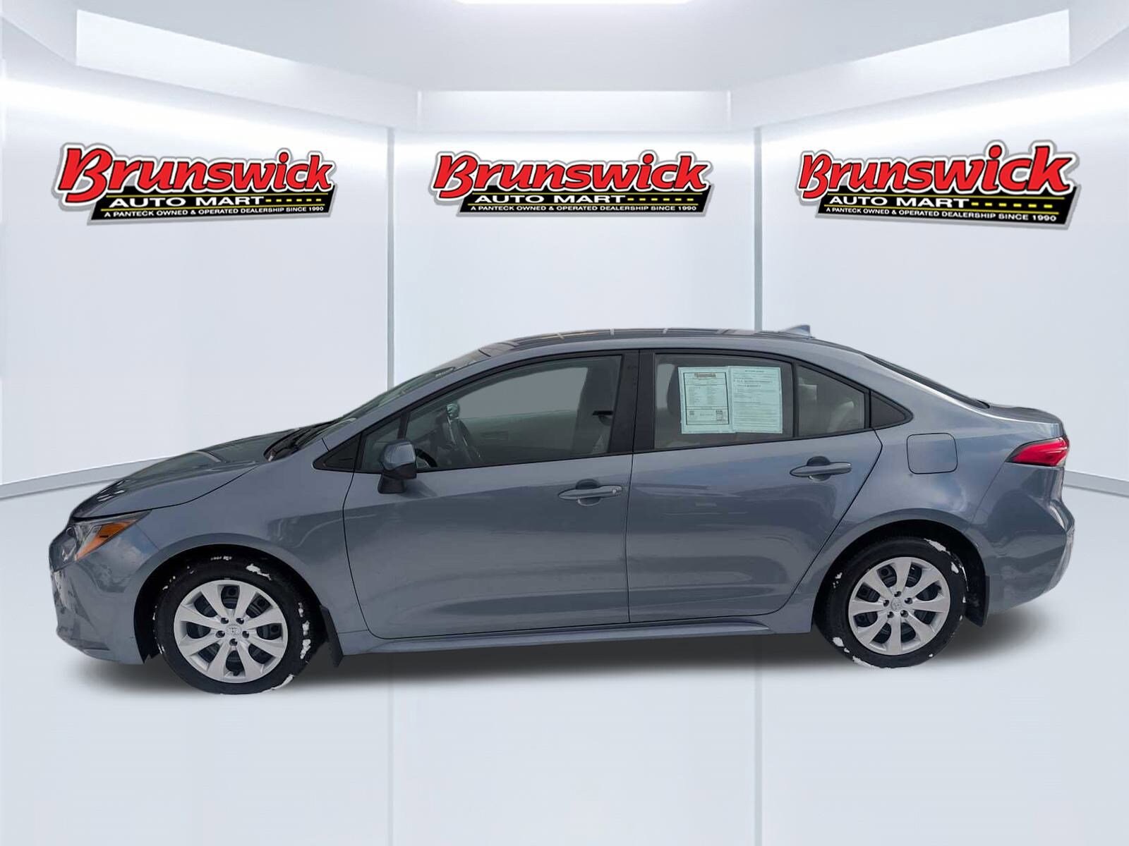 2024 Toyota Corolla LE photo 4