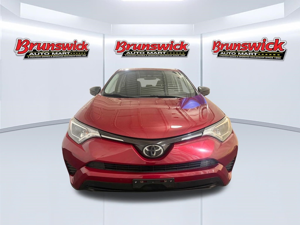 Used 2018 Toyota RAV4 LE SUV