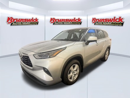 Featured Pre-Owned 2023 Toyota Highlander LE SUV for sale near you in Brunswick, OH