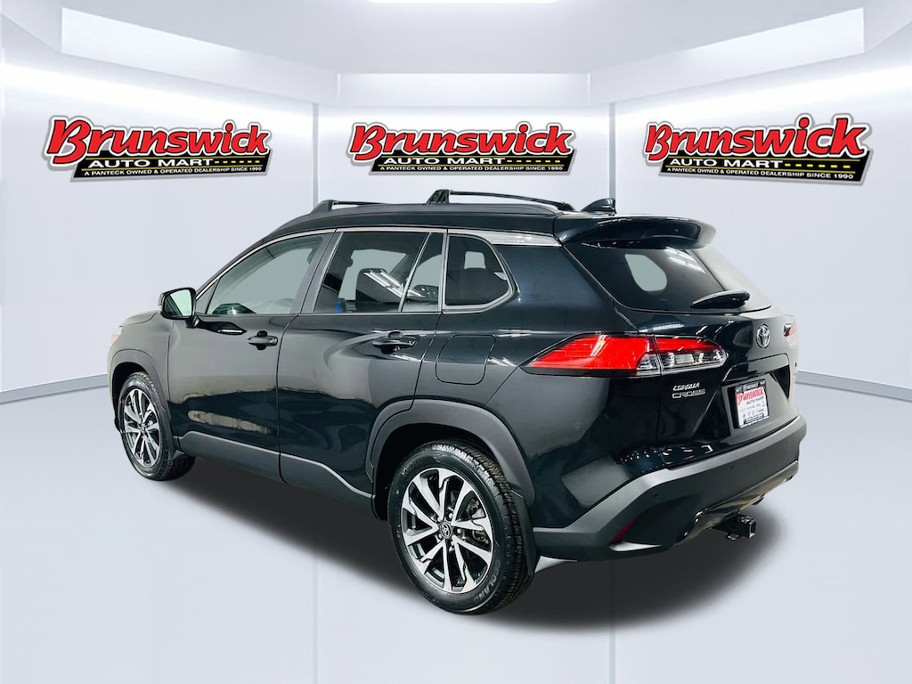 Certified 2023 Toyota Corolla Cross XLE SUV