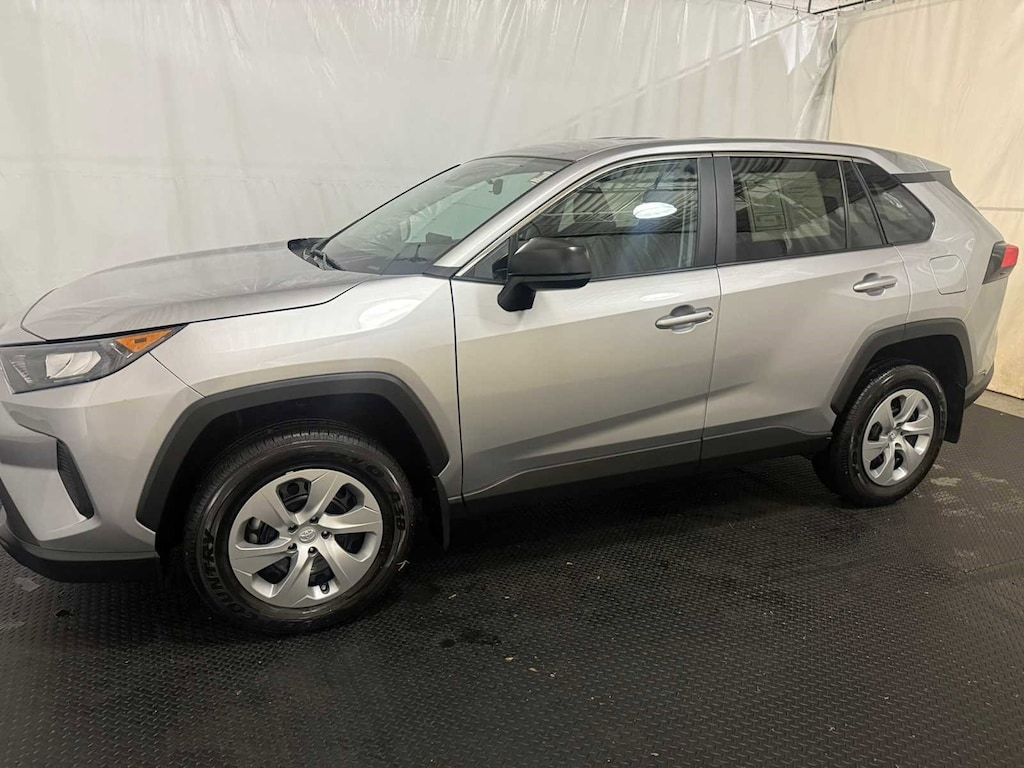 Used 2022 Toyota RAV4 LE SUV