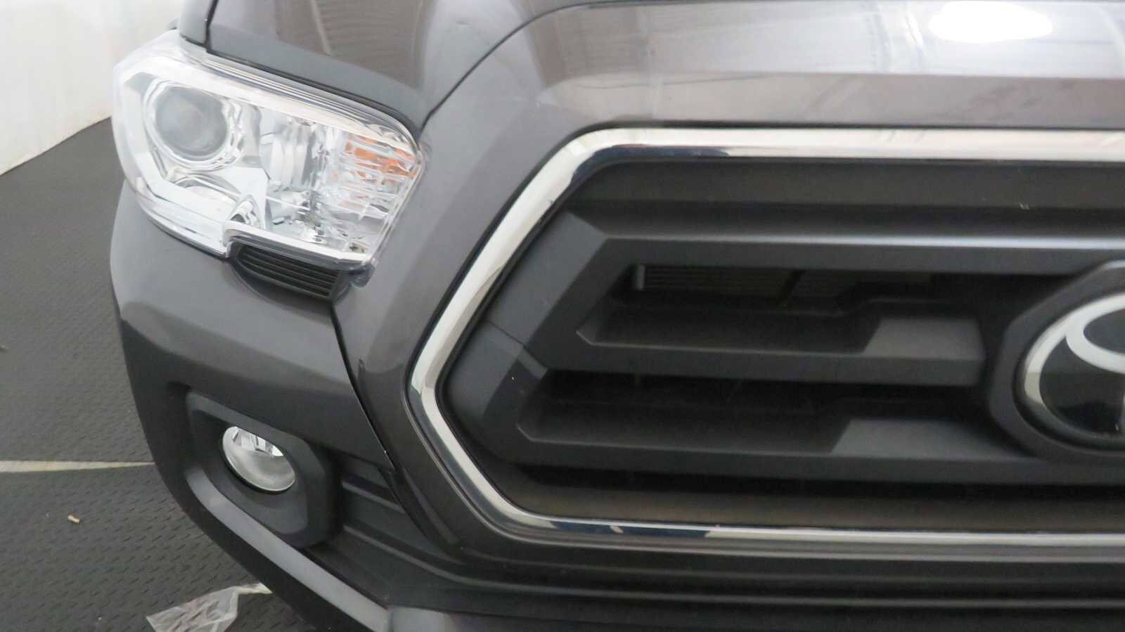 2022 Toyota Tacoma SR5 V6 photo 4
