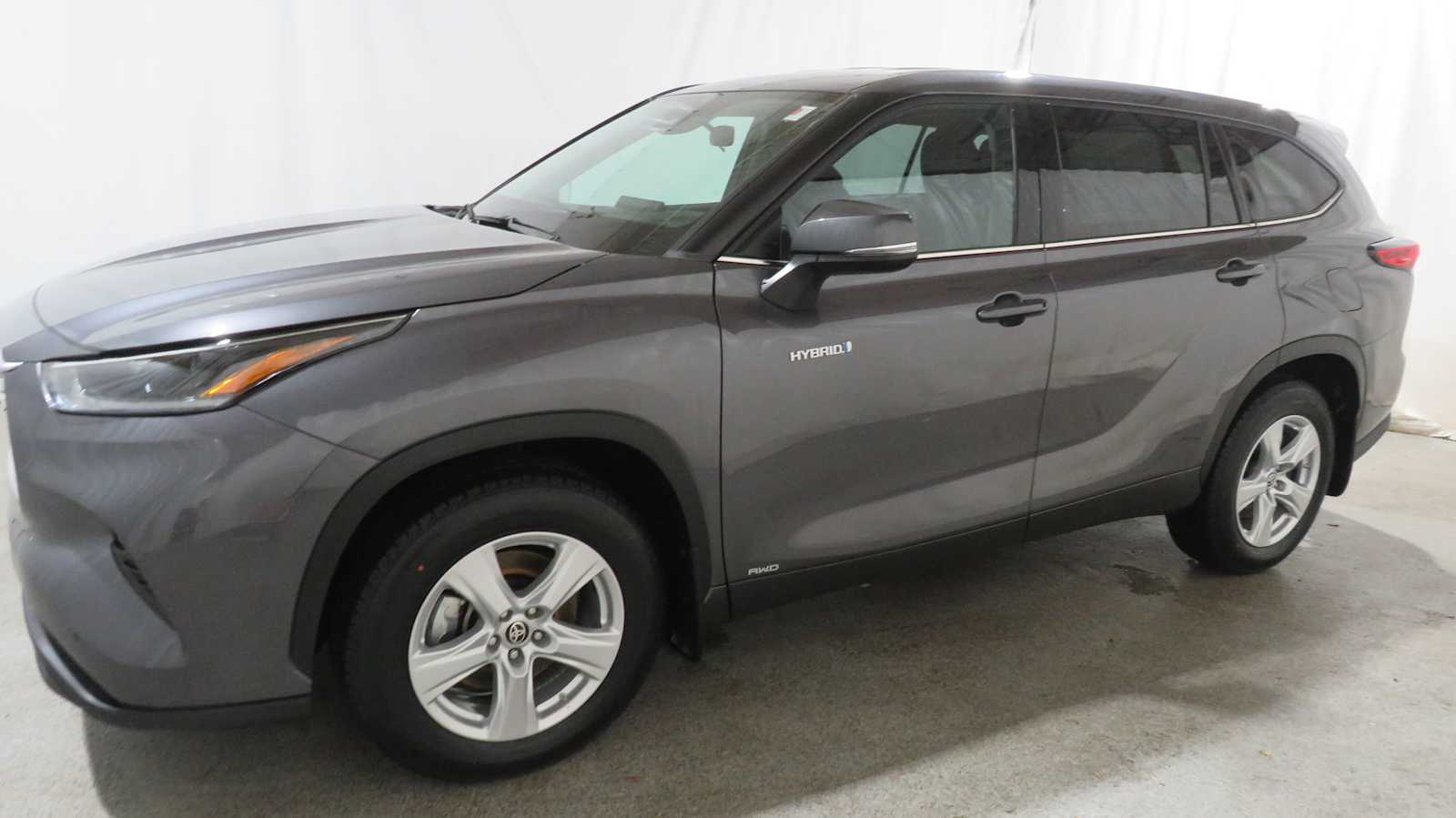 Certified 2021 Toyota Highlander LE with VIN 5TDBBRCH3MS531124 for sale in Brunswick, OH