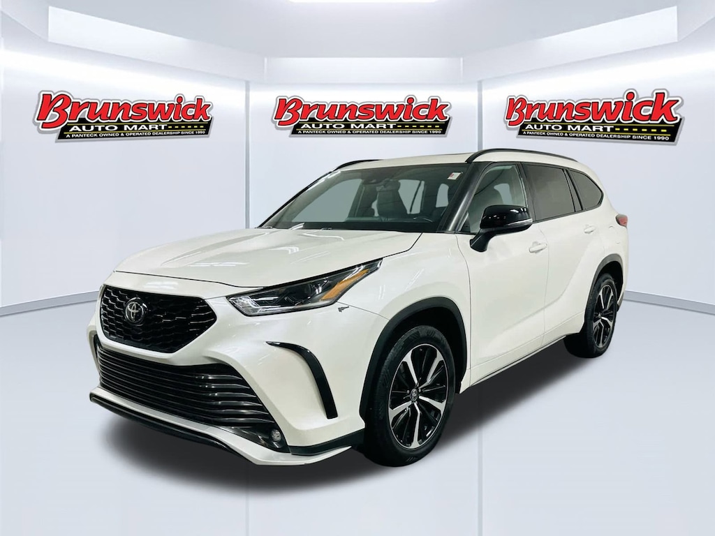 Used 2021 Toyota Highlander XSE SUV