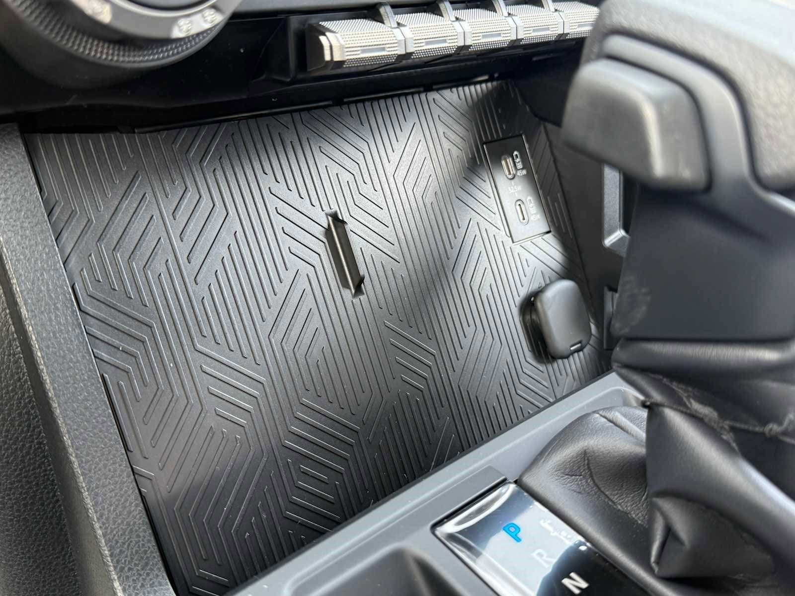 2026 Toyota Tacoma SR5 - Photo 13