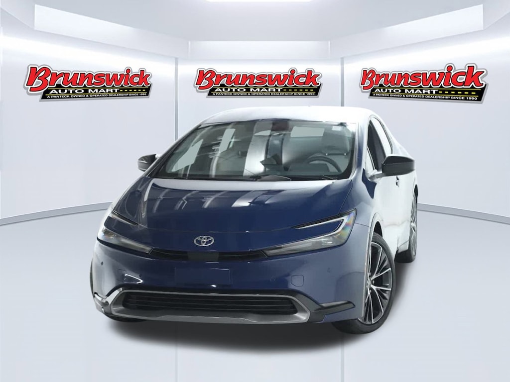 Used 2024 Toyota Prius XLE Hatchback