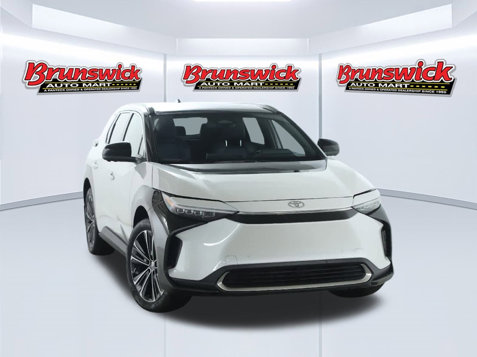 Used 2024 Toyota bZ4X Limited with VIN JTMABACA1RA057288 for sale in Brunswick, OH