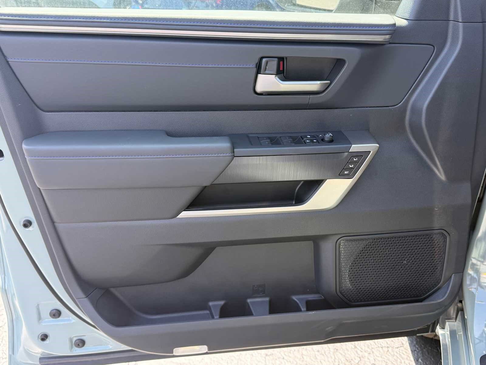 2026 Toyota Tundra Platinum - Photo 7