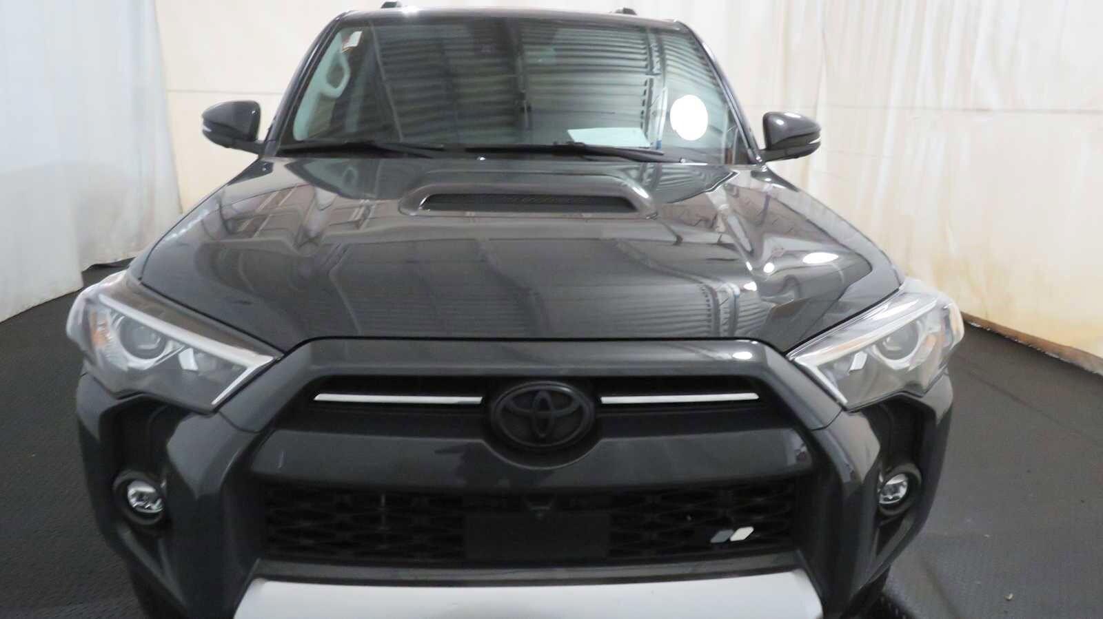 2024 Toyota 4Runner TRD Premium photo 2