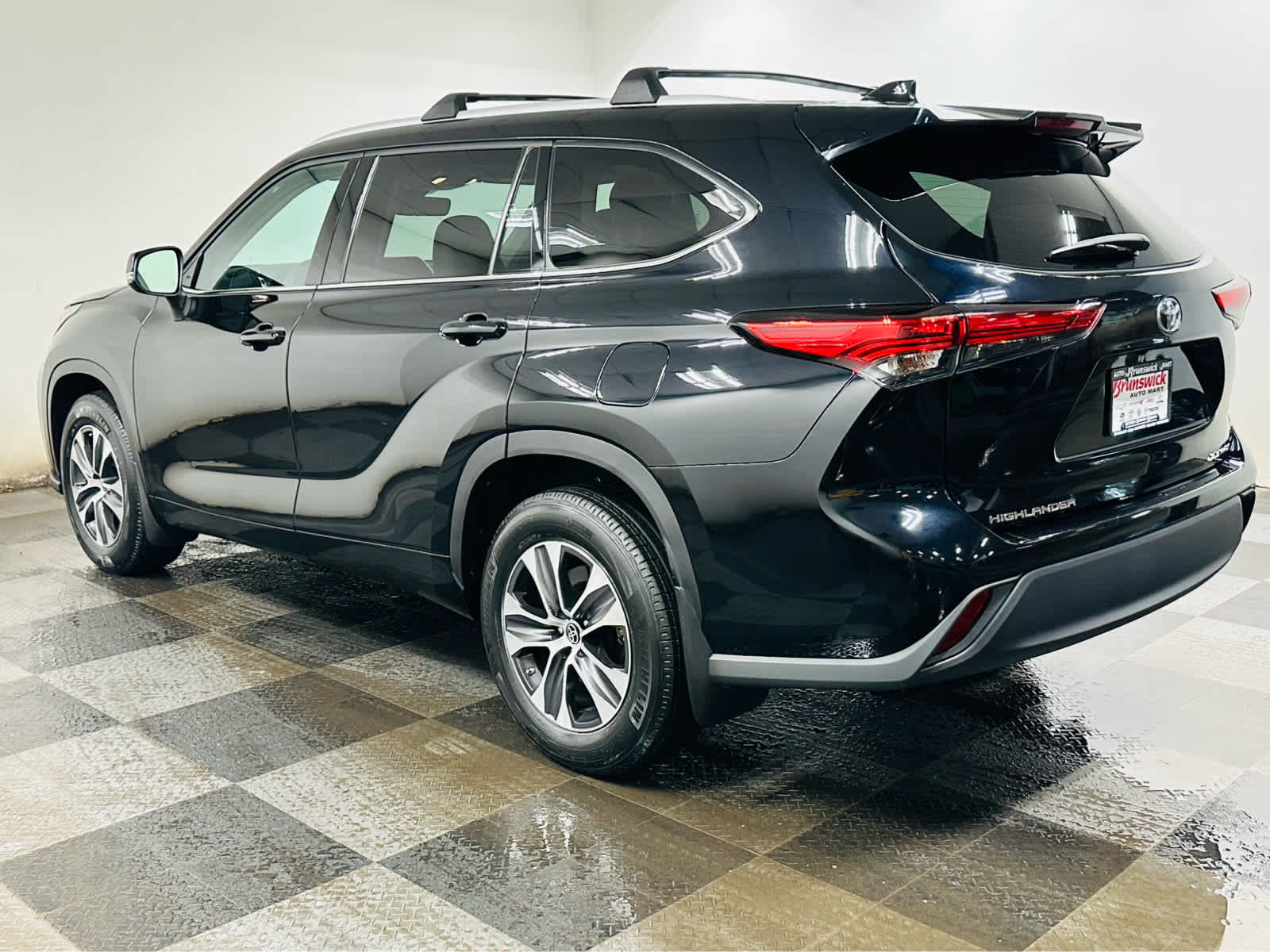 2022 Toyota Highlander XLE photo 4
